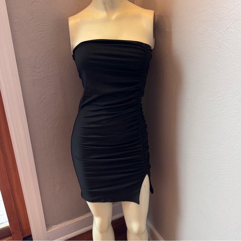 Little black sleeveless dress size xs